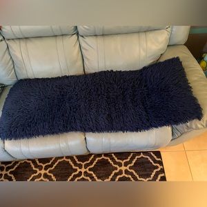 2 blue body pillows. About 4’ long. Slim, not real fluffy.